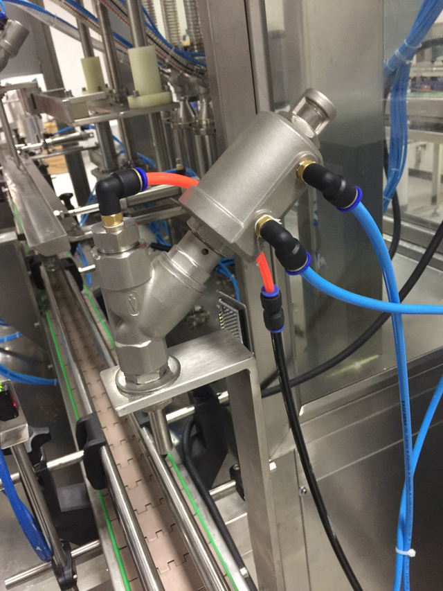 système de rinçage au gaz pour raccordement lors du remplissage.jpg