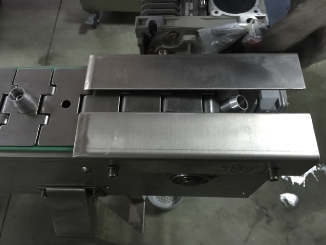 chute automatique des bouchons.jpg