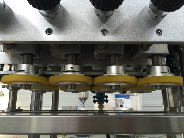 tête de bouchage pour machines.jpg