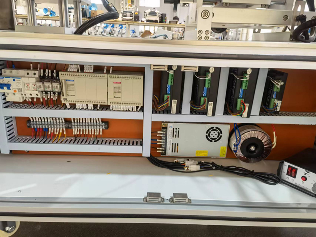 armoire électrique.jpg