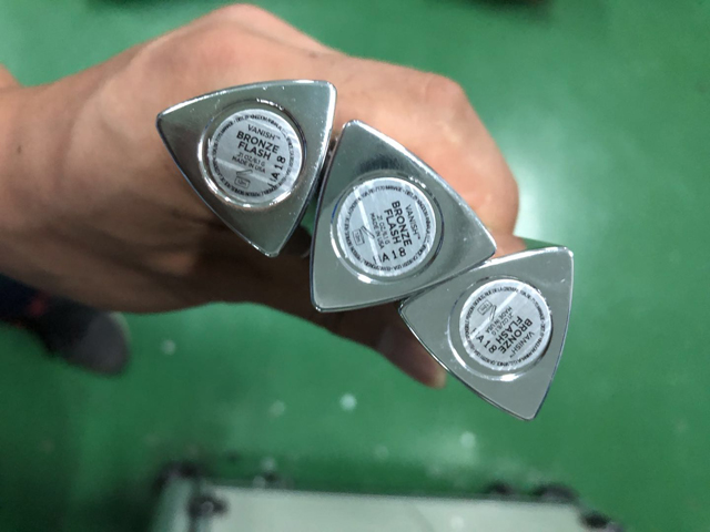 Échantillons d'étiquetage NO3 pour rouge à lèvres.jpg