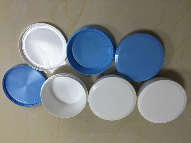 échantillons de bouteilles pour l'étiquetage par bouchage (10).jpg