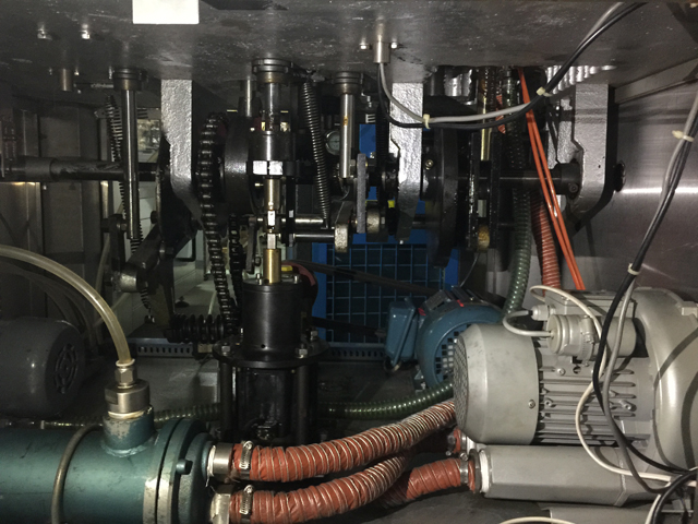 internal structure for filling sealing machines tubes remplissage scellage à l'intérieur de la machine.jpg