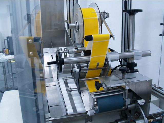 feeding tubes labeling process détails pour les machines d'étiquetage.jpg