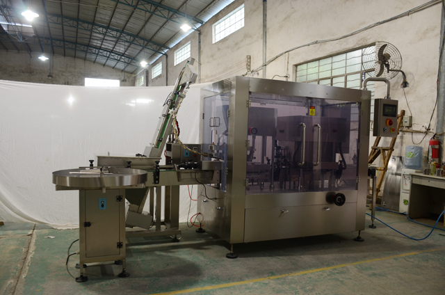 capsulage sous vide automatique.jpg