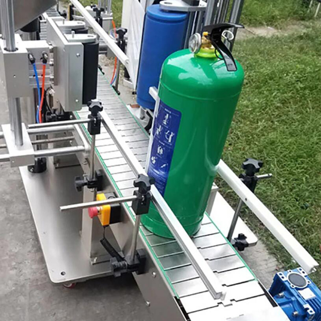 cylindre de machine à étiqueter.jpg