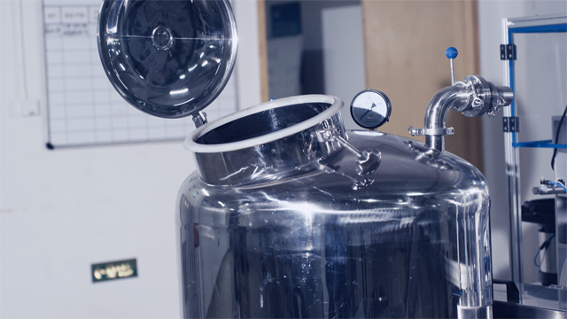 cuve de stockage inox pour gel.jpg