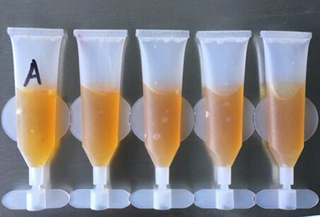 tubes échantillons bande tube rempli scellé.jpg