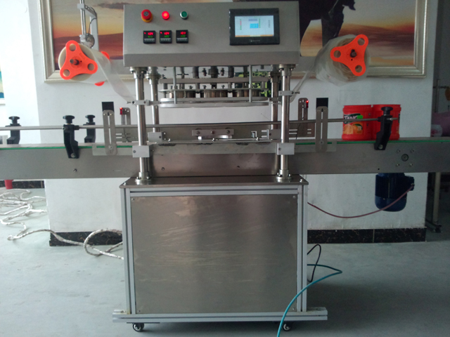automatic three heads jars sealing equipment machine à sceller les bocaux.jpg
