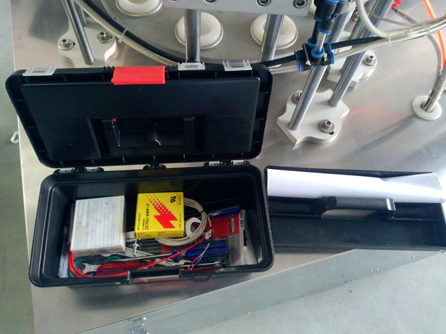 OUTILS pour machines de remplissage et de scellage de tubes.jpg