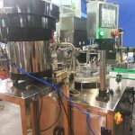 Ligne de remplissage et de bouchage de liquide pour petites bouteilles monobloc personnalisée