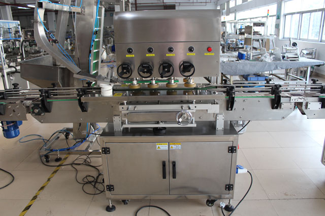 capsuleuse avec levage (3).JPG