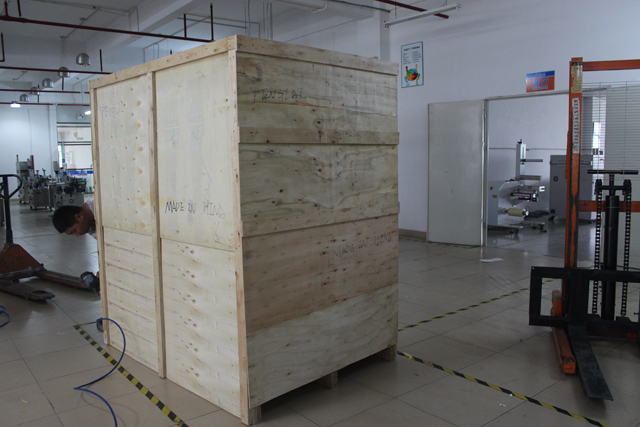 Emballage en caisse en bois pour étiquetage horizontal (3).JPG