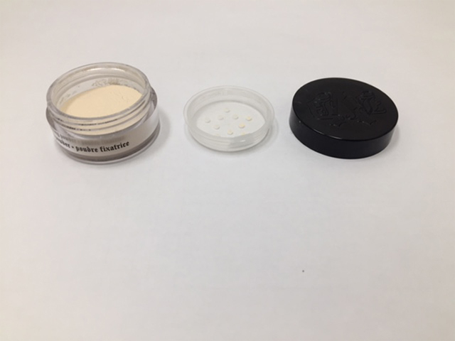 bocaux de pièces.jpg