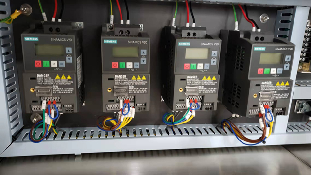 armoire électronique.jpg