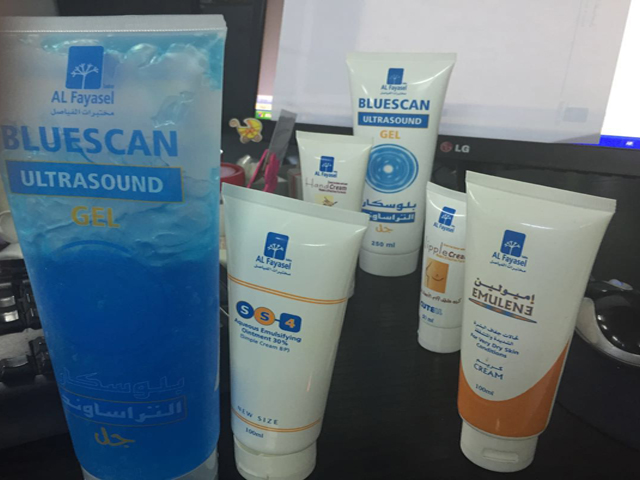 échantillons de tubes pour garniture à la crème.jpg