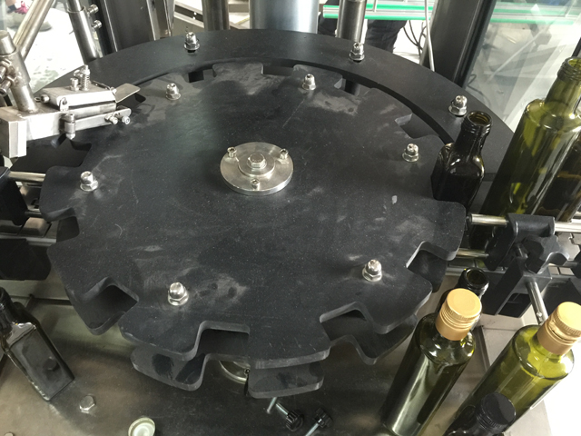 Photos rapprochées de la capsuleuse ROPP.jpg