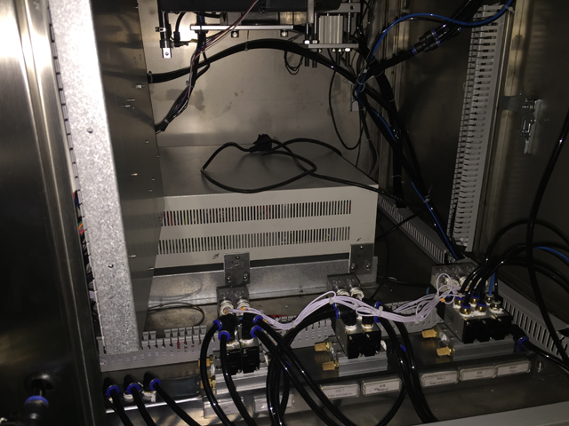 tubes filling sealing machine coffrets électriques pour le remplissage des tubes des équipements de scellage.jpg