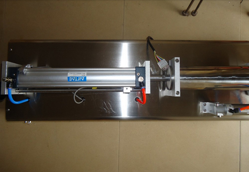 good quality liquid filling machines cylindre pour machine de remplissage.jpg