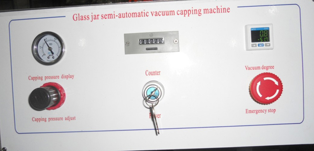 control panel from vacuum capping machines panneau de machines de capsulage sous vide.jpg