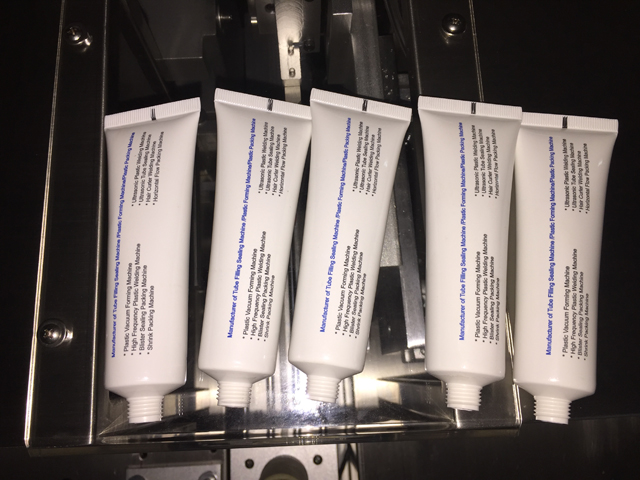 tubes samples filling sealing samples final products tubes échantillons remplisseur scellant.jpg