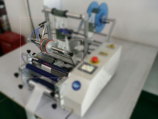 système de pressage pneumatique étiquetage.jpg