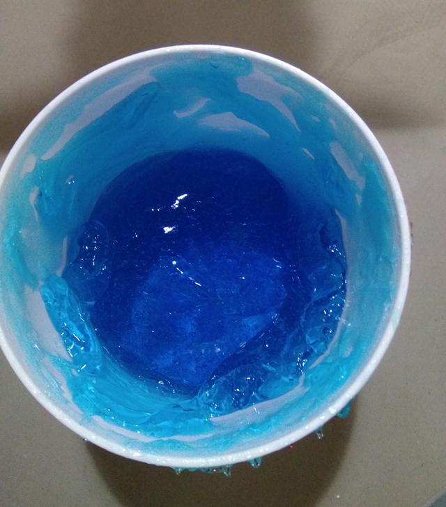 remplissage de gel de soins de santé.jpg