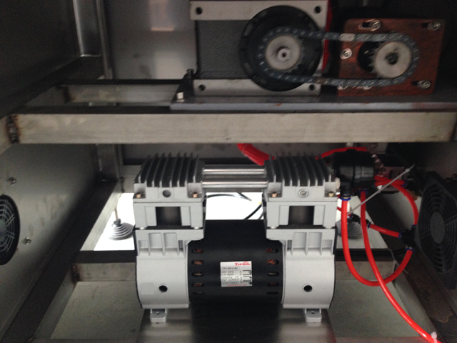 vacuum pump part from vacuum capping machine réservoir de pompe à vide.jpg